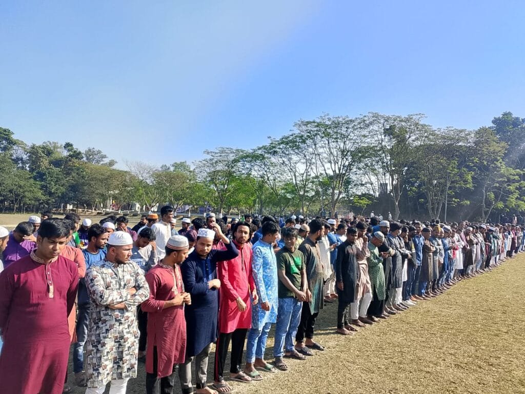 বেরোবির কেন্দ্রীয় মাঠে ওসমান হাদির গায়েবানা জানাজা অনুষ্ঠিত