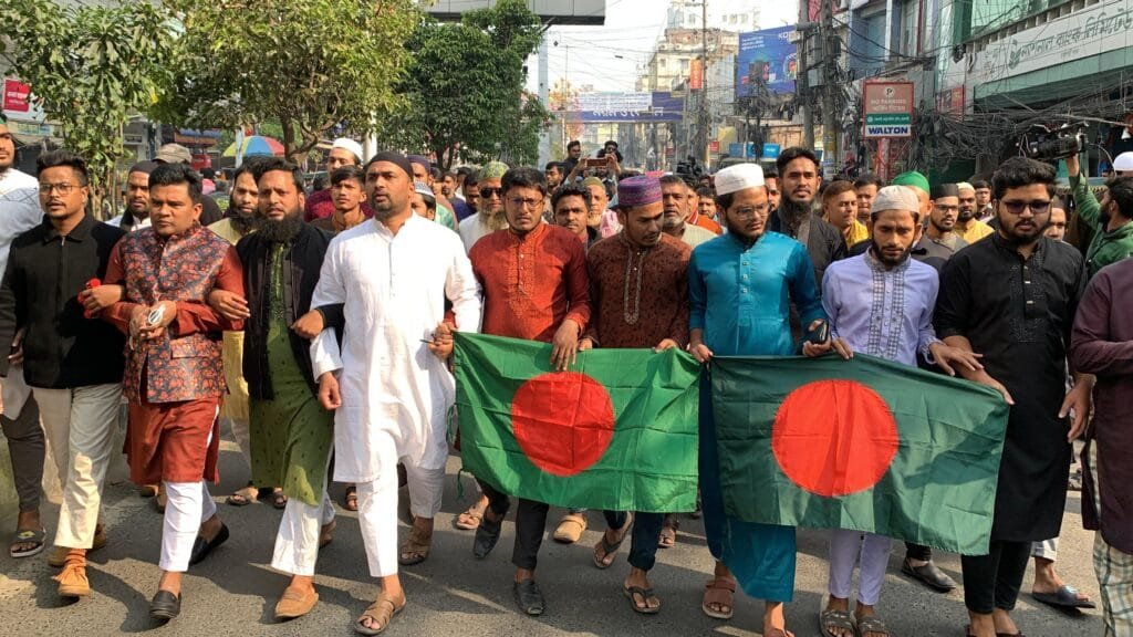 ওসমান হাদি হত্যার বিচার দাবিতে রাজশাহীতে জুমার নামাজ পর বিক্ষোভ