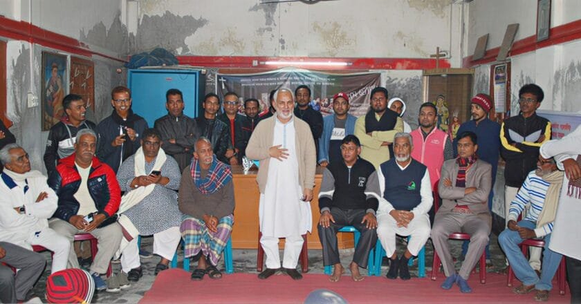 খুলনায় নির্বাচনী গণসংযোগে নজরুল ইসলাম মঞ্জু : ‘ষড়যন্ত্রকারীদের আর ছাড় নয়’