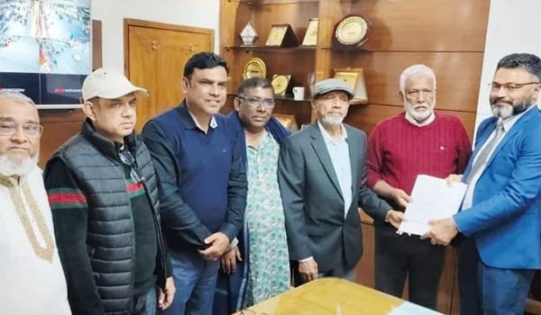 খুলনার ছয় সংসদীয় আসনে মনোনয়নপত্র নিলেন ১৭ জন