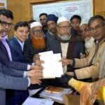 রাজশাহী-১ আসনে বিএনপি প্রার্থীর মনোনয়নপত্র উত্তোলন