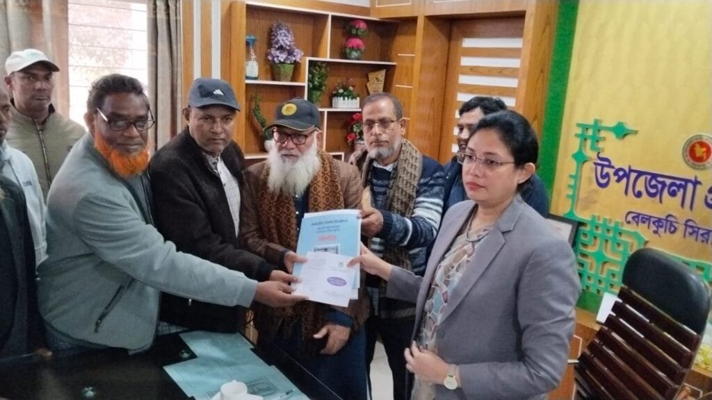 বেলকুচিতে আমিরুল ইসলাম খান আলীমের পক্ষে মনোনয়ন সংগ্রহ