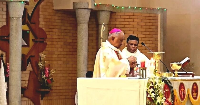 রাজশাহীতে উৎসবের আমেজে শুভ বড়দিন পালিত