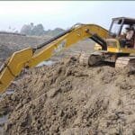 রাজশাহীর দুর্গাপুরে ফসলি জমিতে অবাধে পুকুর খনন, ক্ষতিগ্রস্ত কৃষি ও জনপথ