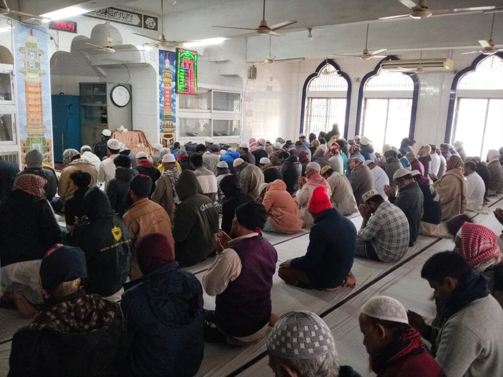 বেগম খালেদা জিয়ার আশু রোগমুক্তি কামনায় বেলকুচিতে দোয়া ও মিলাদ মাহফিল