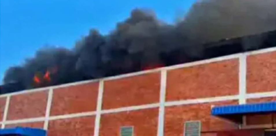 মানিকগঞ্জে বিআইডব্লিউটিএ’র নবনির্মিত গোডাউনে আগুন