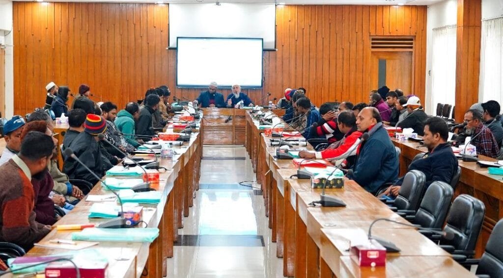 কুয়েটে নিরাপত্তা ব্যবস্থায় দক্ষতা বাড়াতে গার্ডদের প্রশিক্ষণ কর্মসূচি