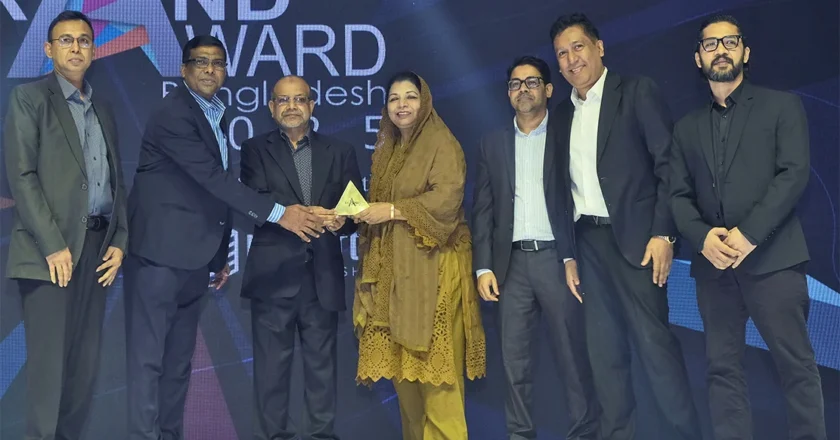 টিস্যু ক্যাটাগরিতে ‘বেস্ট ব্র্যান্ড অ্যাওয়ার্ড-২০২৫’ জিতে নিলো বসুন্ধরা টিস্যু