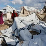 গাজায় বৈরী আবহাওয়া ও ইসরায়েলি অবরোধে মানবিক সংকট চরমে