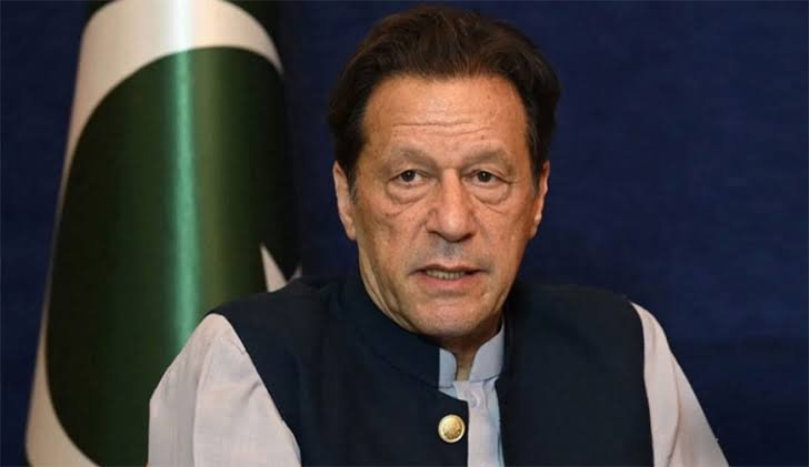 ইমরানের খোঁজ না মেলায় পাকিস্তানজুড়ে উত্তেজনা; রাওয়ালপিন্ডিতে ১৪৪ ধারা জারি