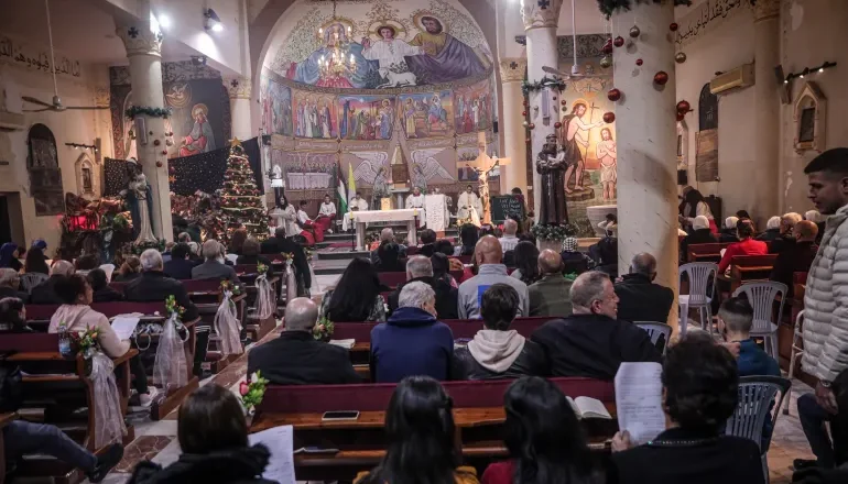 ধ্বংসস্তূপের মাঝেও জ্বলে উঠল বিশ্বাসের আলো: গাজায় দুই বছর পর বড়দিন