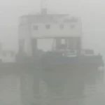 ঘন কুয়াশায় অচল জলপথ: সারা দেশে সব ধরনের নৌযান চলাচল বন্ধ