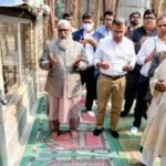 জনসভা মঞ্চে উঠার আগে শাহ মখদুম (রহ.) দরগা জিয়ারত করলেন তারেক রহমান