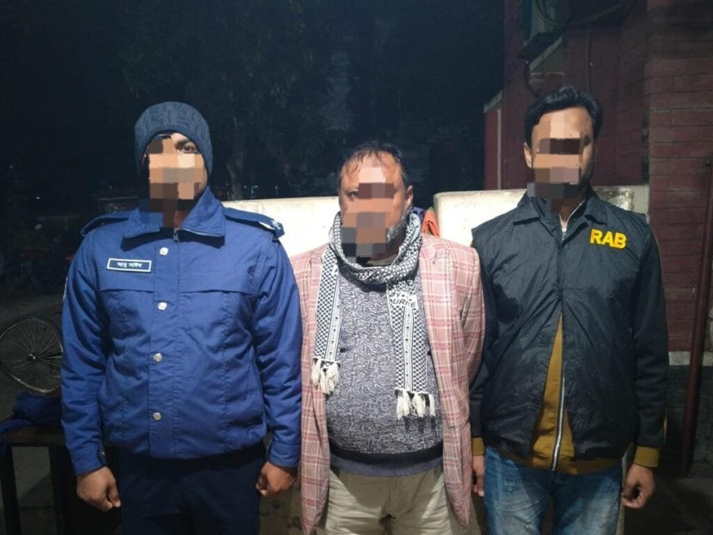 জশাহীতে পুকুর খনন বিরোধে যুবক হত্যাকাণ্ড: এজাহারনামীয় আসামি বিপ্লব গ্রেফতার