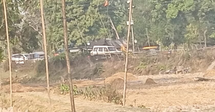 ফুলবাড়ী সীমান্তে বিএসএফের সড়ক নির্মাণে বাধা, বিজিবি-বিএসএফের পতাকা বৈঠক