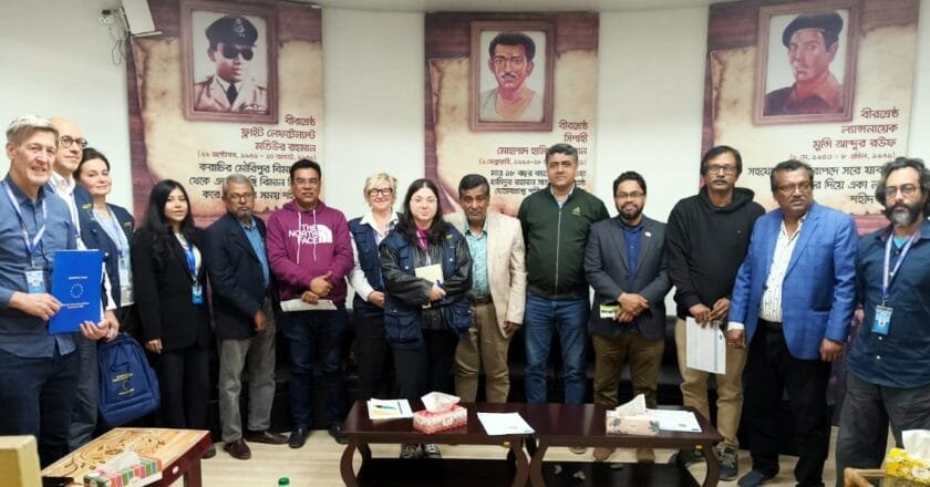 খুলনা প্রেসক্লাবের সঙ্গে ইইউ এর নির্বাচন পর্যবেক্ষক দলের সৌজন্য সাক্ষাৎ