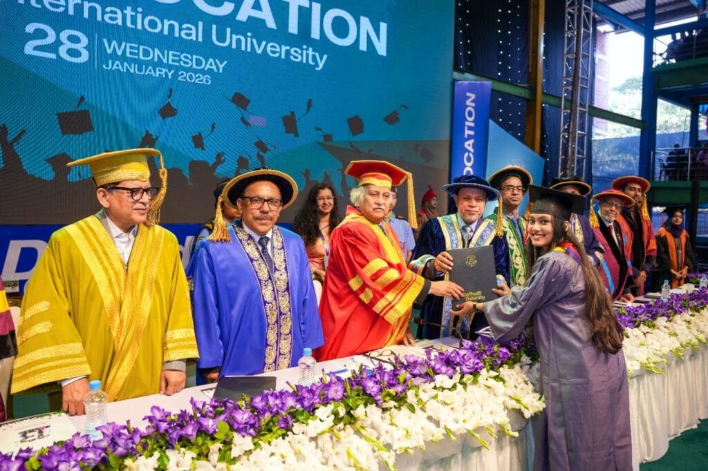 ড্যাফোডিল ইউনিভার্সিটির ১৩তম সমাবর্তন: ৪,০২০ জন শিক্ষার্থীর ডিগ্রি অর্জন