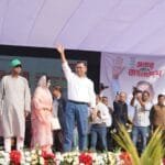 বিসিক শিল্প পার্কে বিএনপির নির্বাচনী জনসভা : সিরাজগঞ্জের মঞ্চে তারেক রহমান