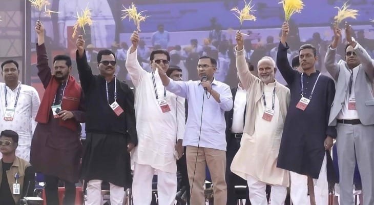 নারীদের অবমাননা ও মিথ্যাচারকারীরা কখনো জনদরদি হতে পারে না: খুলনায় তারেক রহমান