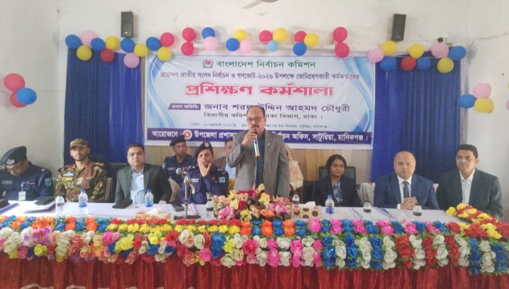 প্রয়োজনে নির্বাচন বন্ধ করে দিবেন, তারপরও অনৈতিক কাজ করবেন না: ঢাকা বিভাগীয় কমিশনার