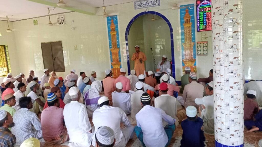 সলঙ্গায় ধর্মীয় ভাবগাম্ভীর্যের মধ্য দিয়ে পবিত্র শবে বরাত পালিত