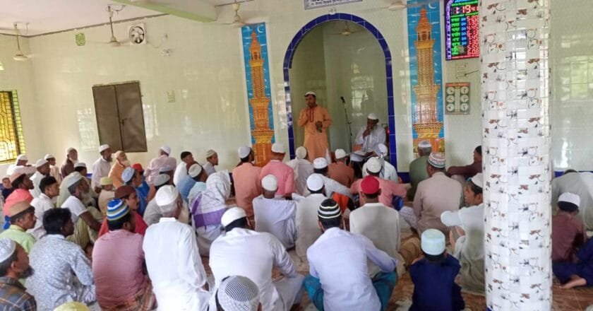 সলঙ্গায় ধর্মীয় ভাবগাম্ভীর্যের মধ্য দিয়ে পবিত্র শবে বরাত পালিত