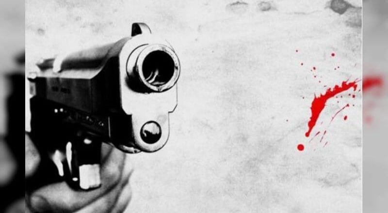 খুলনায় বক্ষব্যাধি হাসপাতালের সামনে বালু ব্যবসায়ীকে গুলিবর্ষণ