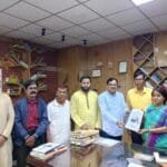 বাজার তদারকিমূলক অভিযানে বাঁধা প্রতিরোধে মানিকগঞ্জ ক্যাবের স্মারকলিপি