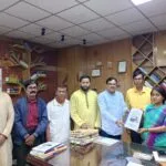 বাজার তদারকিমূলক অভিযানে বাঁধা প্রতিরোধে মানিকগঞ্জ ক্যাবের স্মারকলিপি