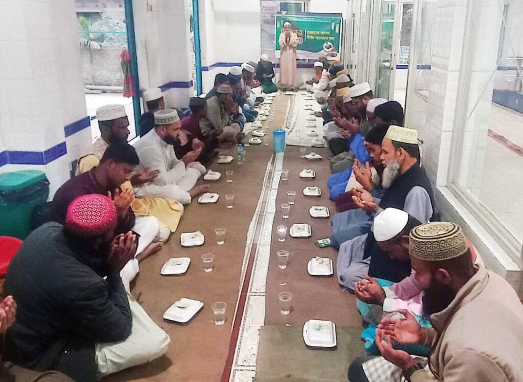 পঞ্চগড়ে ইসলামী ঐক্য আন্দোলনের ইফতার মাহফিল ও আলোচনা সভা অনুষ্ঠিত