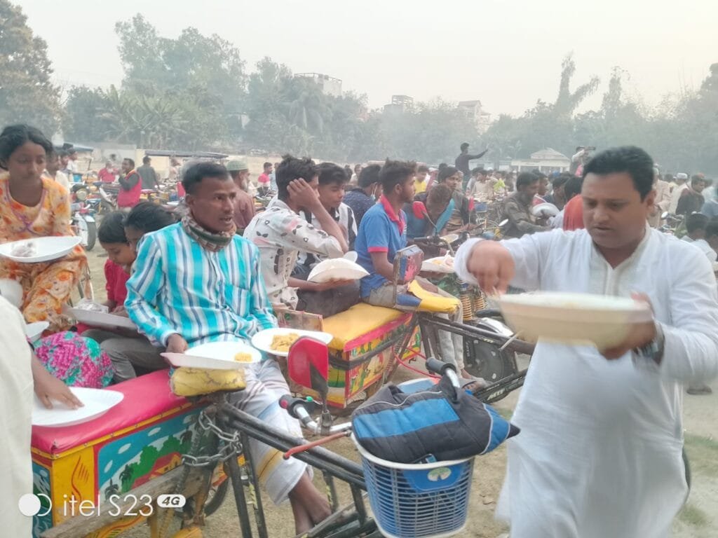 বেলকুচিতে এমপি আলীমের উদ্যোগে ১২৫০ শ্রমিকের মাঝে ইফতার বিতরণ
