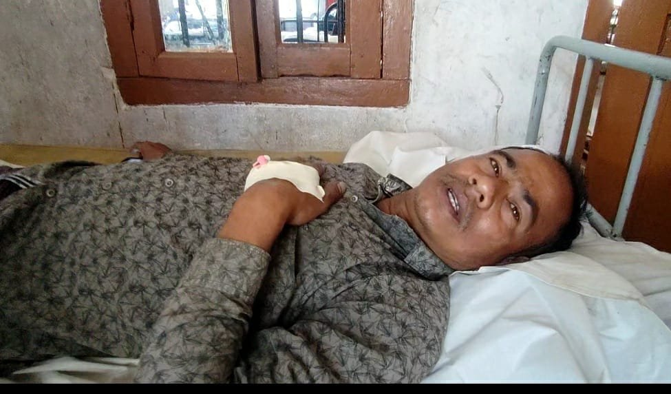 তজুমদ্দিনে জমি দখল করে খামারের ঘাস লুট; চাঁদার দাবিতে মারধরের অভিযোগ