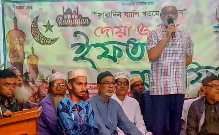 মির্জগঞ্জে যুব সমাজের উদ্যোগে কুরআন খতম, দোয়া ও গণ ইফতার অনুষ্ঠিত