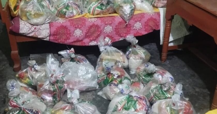 সলঙ্গায় শতাধিক পরিবারের মাঝে ঈদ সামগ্রী বিতরণ