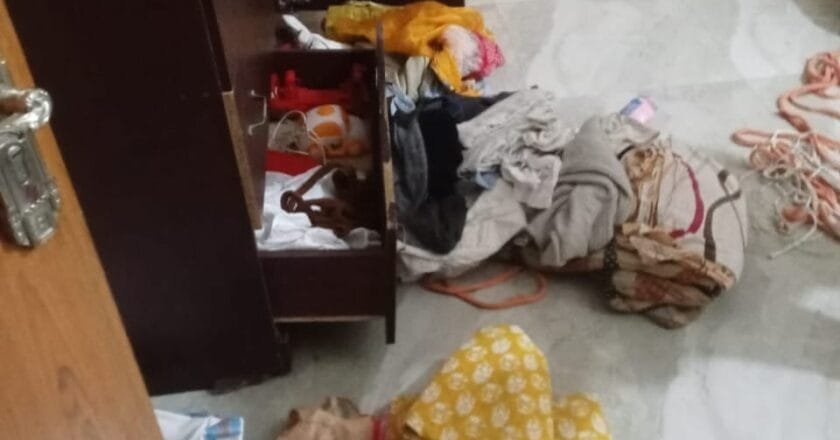 হরিরামপুরে পোদ্দারবাড়িতে চুরি; নগদ অর্থ ও মালামাল লুট