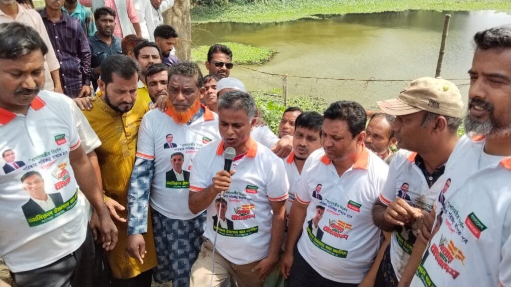বেলকুচিতে খাল পরিষ্কার কার্যক্রমের উদ্বোধন এমপি আলিমের