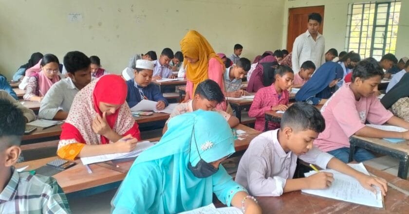 চিলমারী ও রৌমারীতে মেধাবী কল্যাণ সংস্থার মেধা যাচাই পরীক্ষা অনুষ্ঠিত