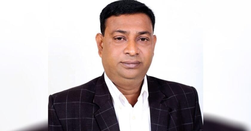 খুলনা জেলা পরিষদের প্রশাসক এস এম মনিরুল হাসান (বাপ্পী)