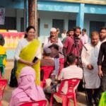 ফেসবুকের মাধ্যমে ৩৫০ পরিবারে হাসির ঝিলিক: বেলকুচিতে মামুন বিশ্বাসের ঈদ উপহার