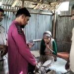 ছেলে হারিয়ে অসহায় বৃদ্ধা, পাশে পুত্রবধূ—শেষমেশ সহায়তায় এগিয়ে এলো উপজেলা প্রশাসন