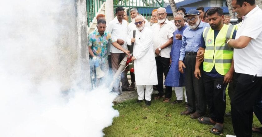 খুলনায় প্রতি শনিবারে বিশেষ পরিচ্ছন্নতা অভিযান; ডেঙ্গু-চিকুনগুনিয়া প্রতিরোধে জোর তাগিদ