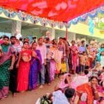 নওগাঁর ঠাকুরমান্দা রঘুনাথ মন্দিরে পুণ্যার্থীদের ঢল: অলৌকিক বিশ্বাসে স্নান