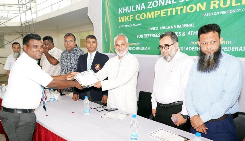 খুলনার ক্রীড়াঙ্গন পুনর্জীবিত করতে প্রশাসকের উদ্যোগ