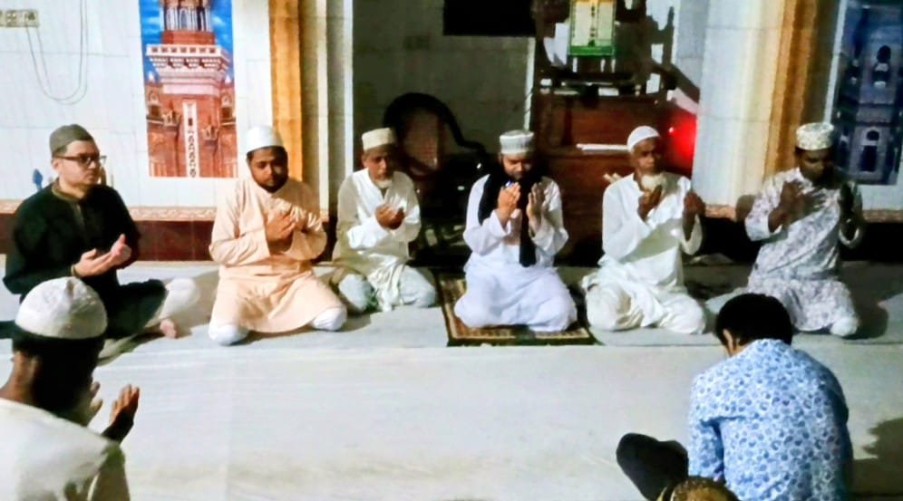 বেলকুচিতে মানবকল্যাণ সংস্থার উদ্যোগে ইফতার ও দোয়া মাহফিল অনুষ্ঠিত