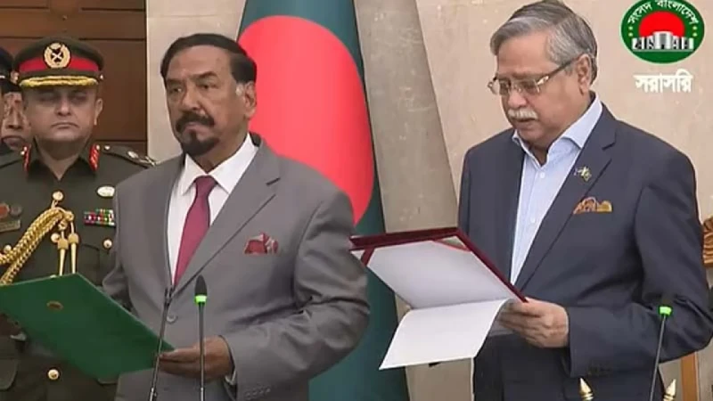 নবনির্বাচিত স্পিকার ও ডেপুটি স্পিকারকে শপথ পড়ালেন রাষ্ট্রপতি