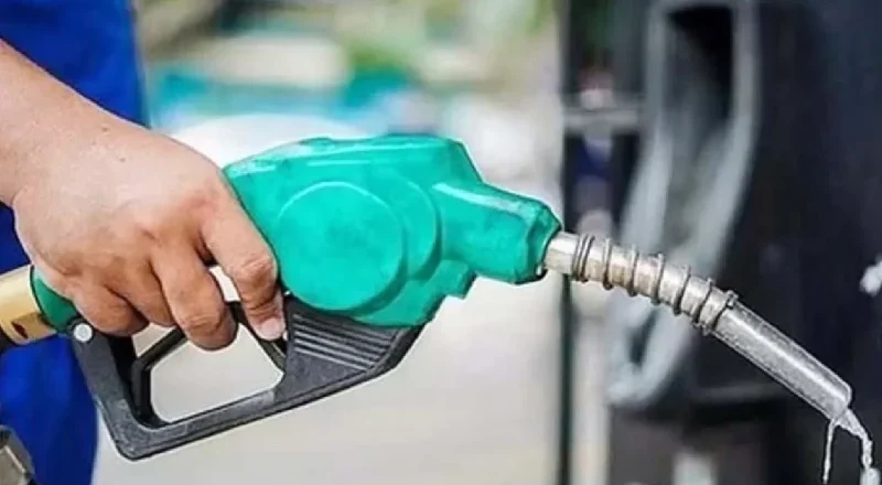 রবিবার থেকে রেশনিং পদ্ধতিতে বিক্রি হবে জ্বালানি তেল