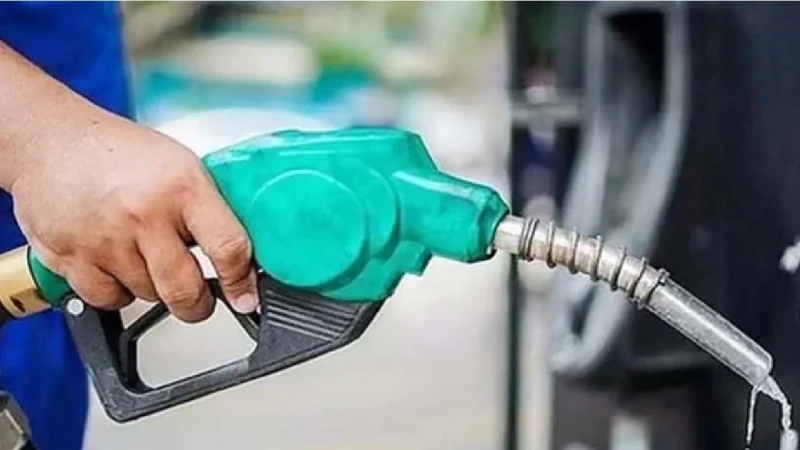 রবিবার থেকে রেশনিং পদ্ধতিতে বিক্রি হবে জ্বালানি তেল
