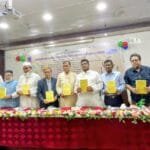 এপিএল প্রকাশিত ‘বঙ্গে ফারসি ভাষা ও সাহিত্য চর্চার ইতিহাস’ এর মোড়ক উন্মোচন