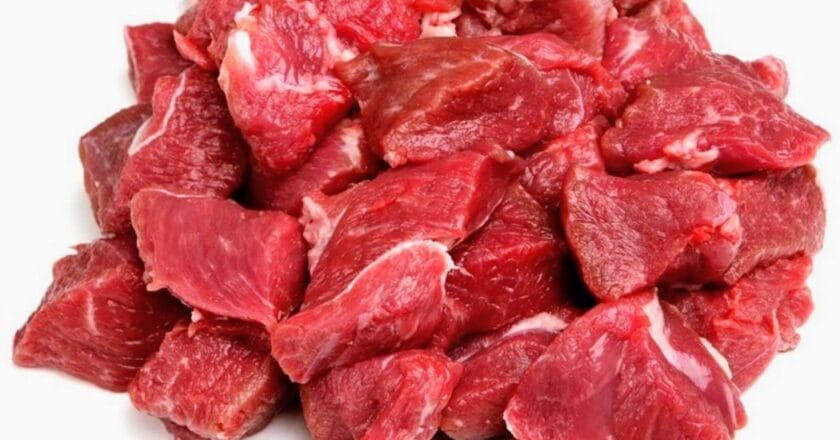 ডাকনীরপাঠ বাজারে গরুর গোশত বিক্রি ঘিরে গুঞ্জন: আলোচনায় সমাধান, অপপ্রচারে ফের উত্তাপের আশঙ্কা