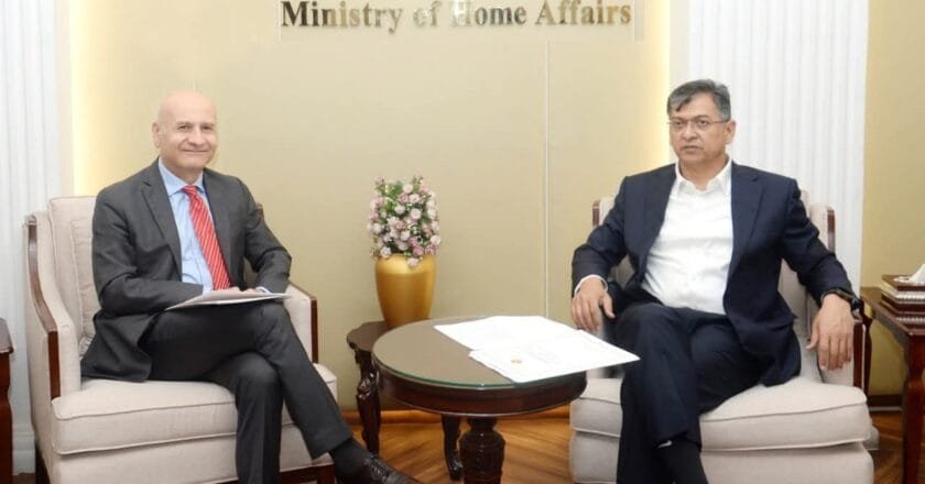 বাংলাদেশ ইতালির সঙ্গে সম্পর্ককে বিশেষ গুরুত্ব দেয়: স্বরাষ্ট্রমন্ত্রী